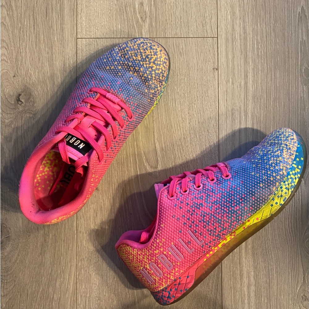 NOBULL Neon Glitch Trainer